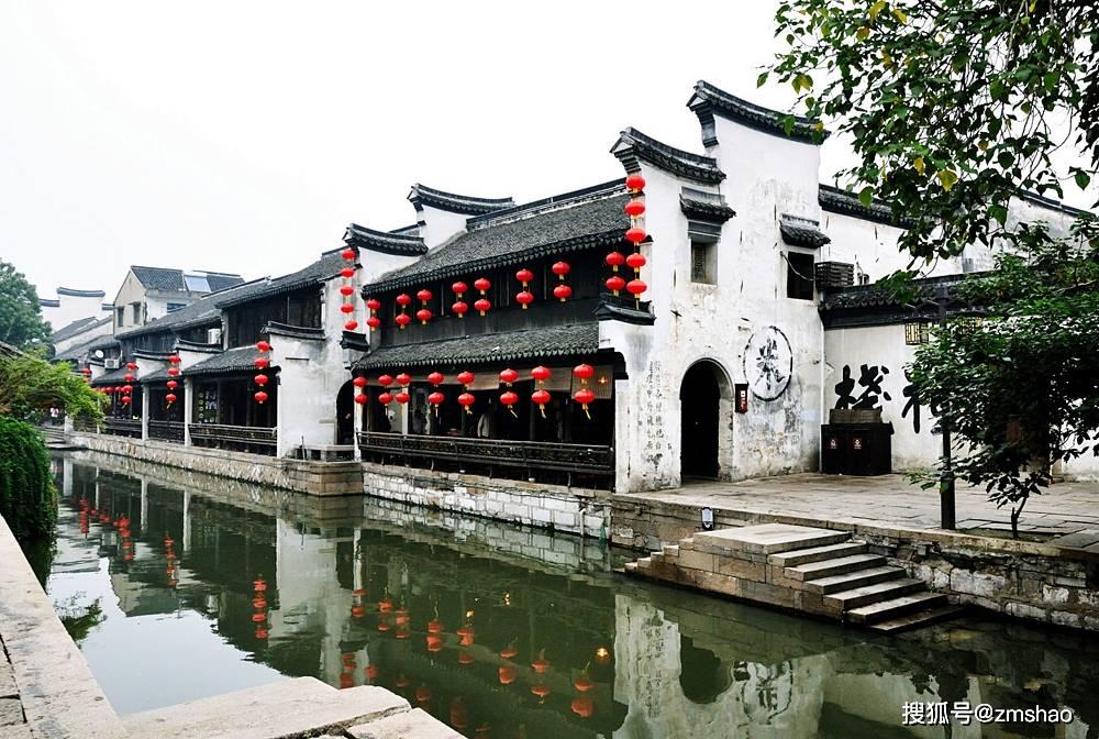 2024更青春！山东文旅·红叶柿岩打造烟火梦幻之境，再启新岁